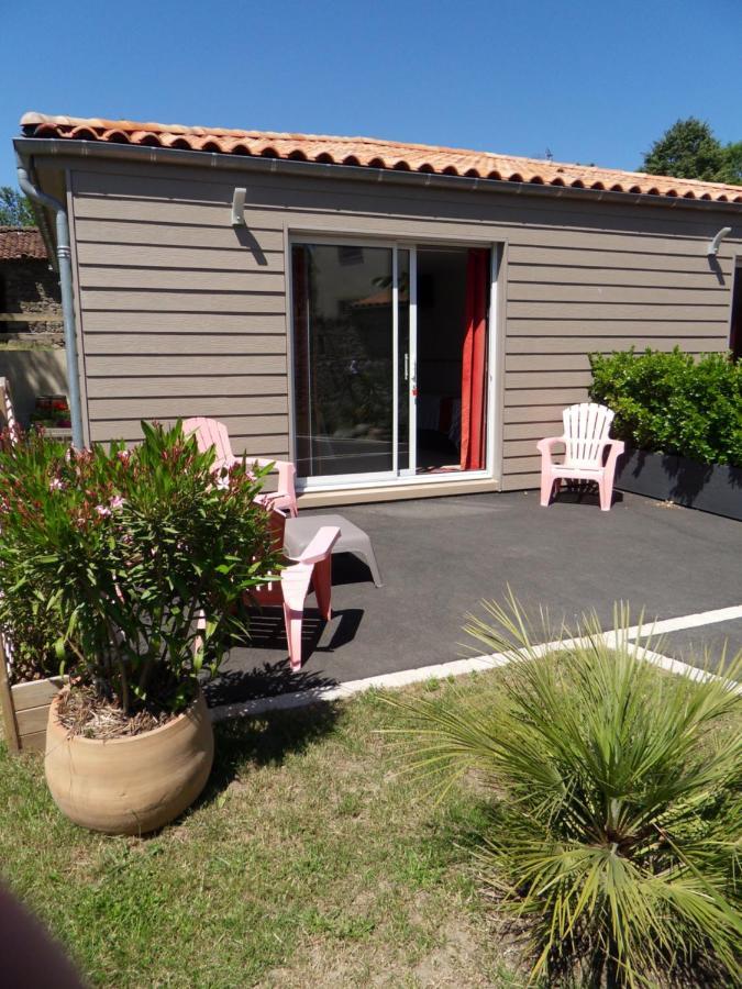 Au Petit Bignon Bed & Breakfast Les Épesses