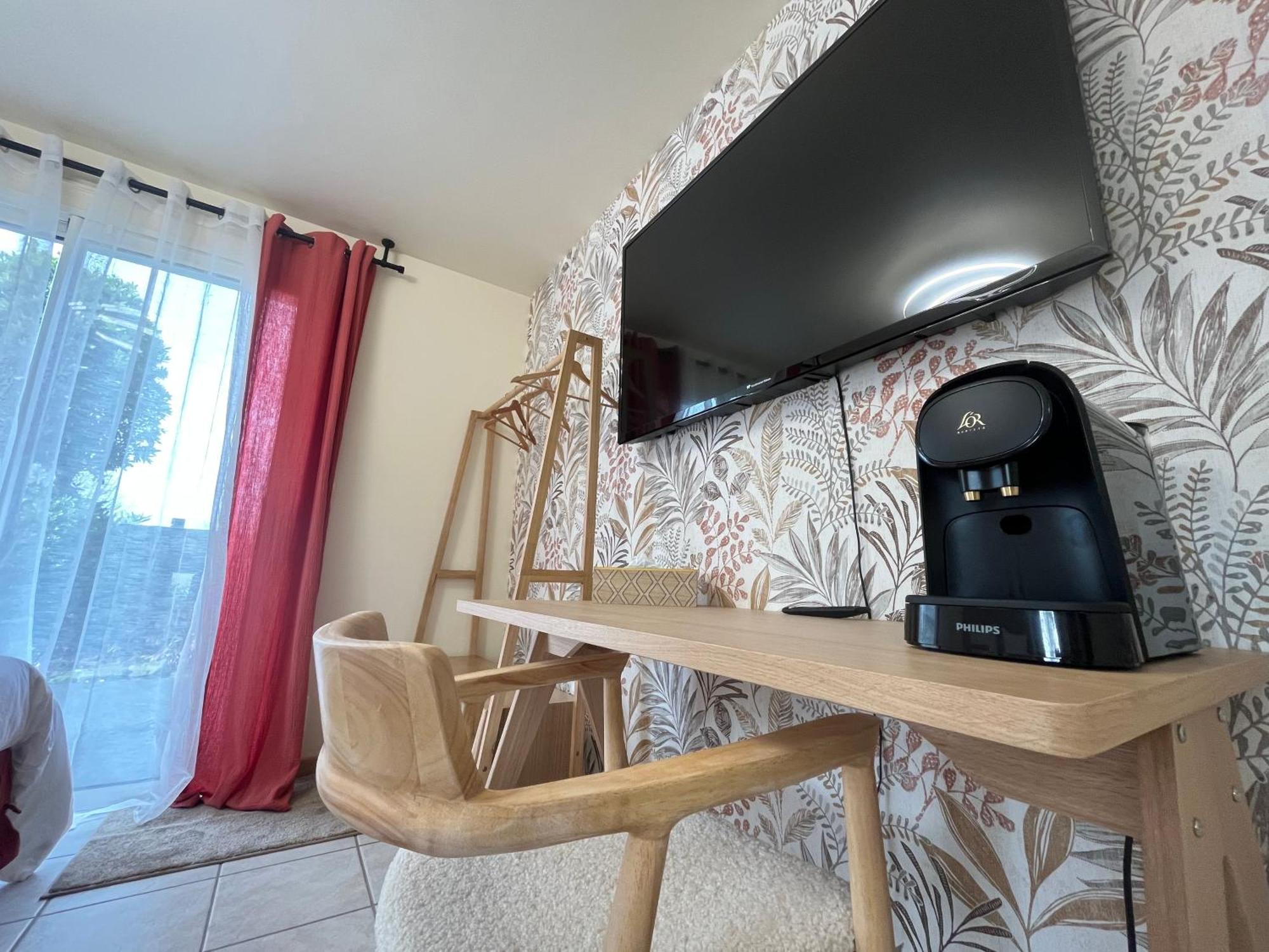 Au Petit Bignon Bed & Breakfast Les Épesses